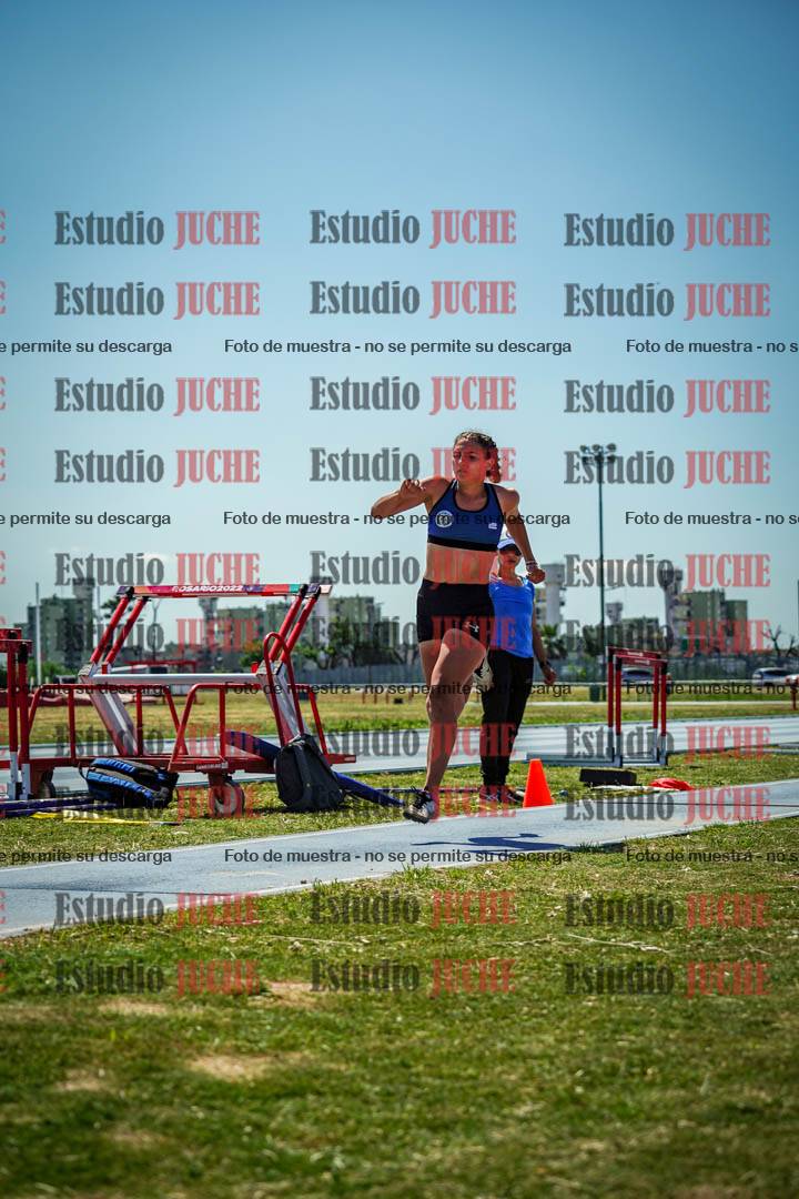 Fotos del salto triple de mujeres y varones - todas las tablas
