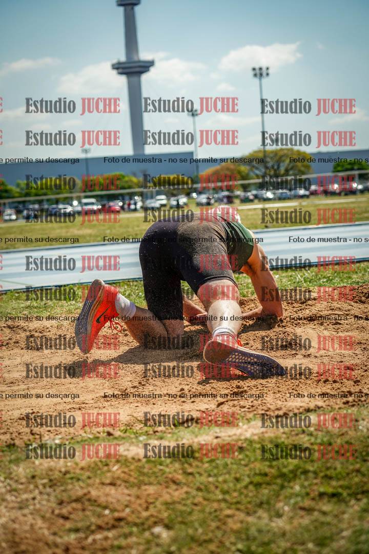 Fotos del salto triple de mujeres y varones - todas las tablas
