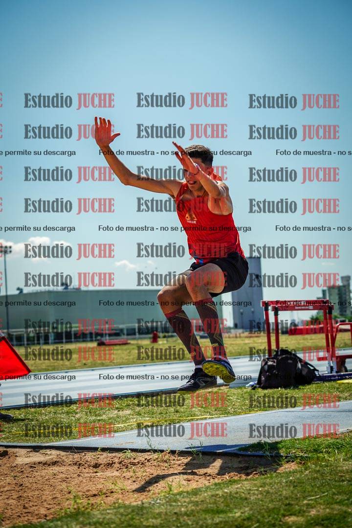 Fotos del salto triple de mujeres y varones - todas las tablas