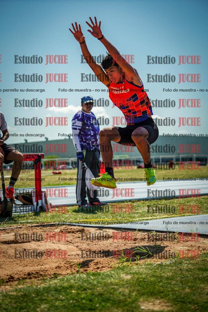 Fotos del salto triple de mujeres y varones - todas las tablas