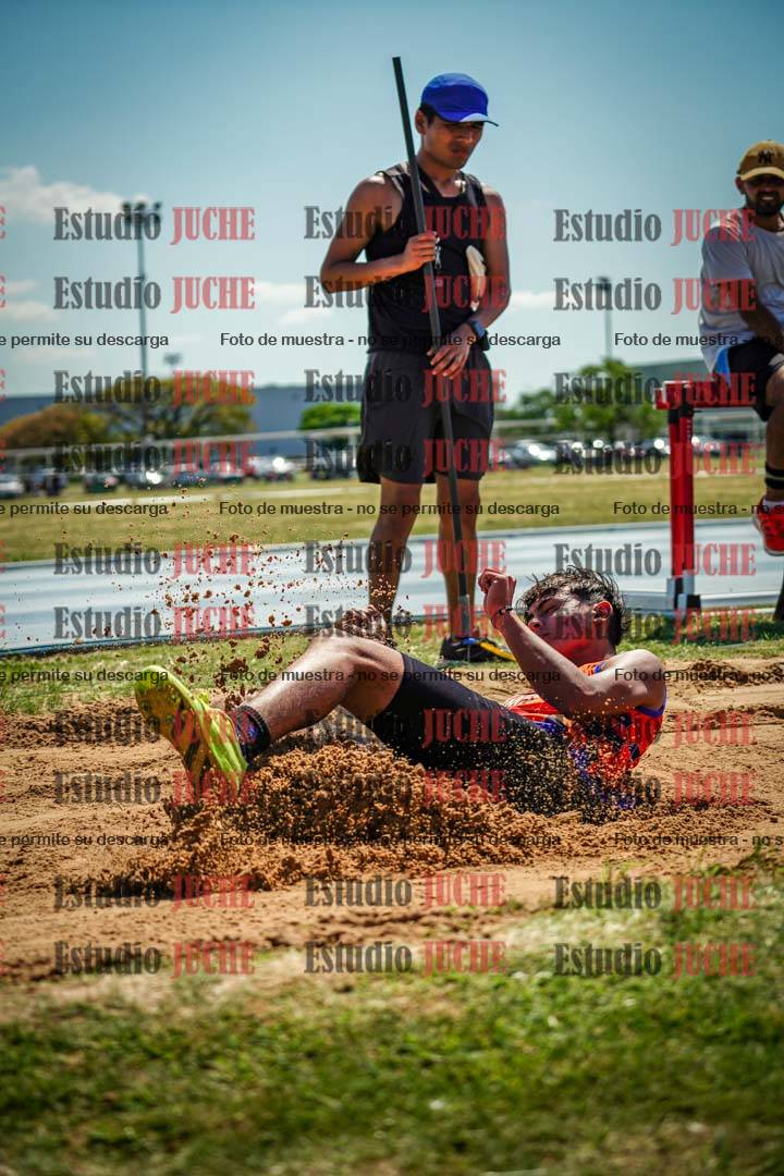 Fotos del salto triple de mujeres y varones - todas las tablas