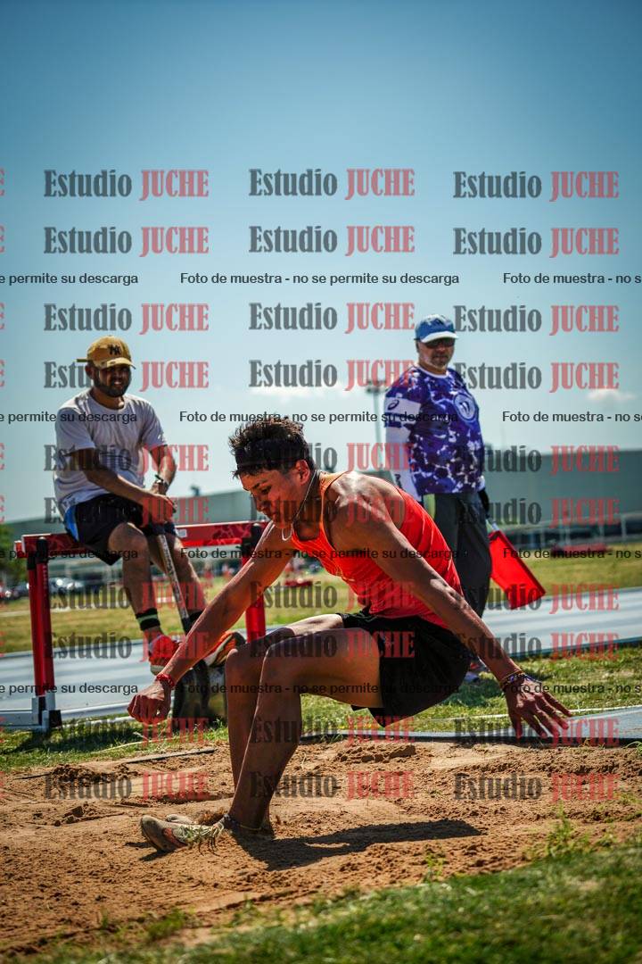 Fotos del salto triple de mujeres y varones - todas las tablas