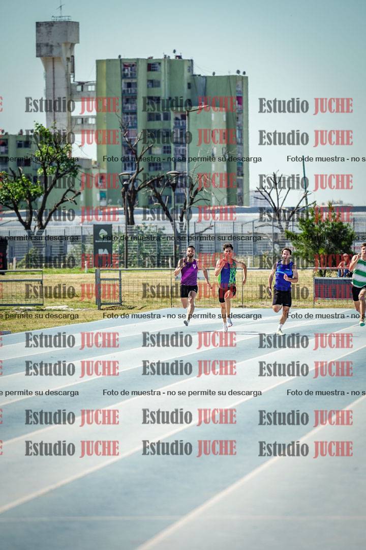 Fotos de los 200 m llanos de varones