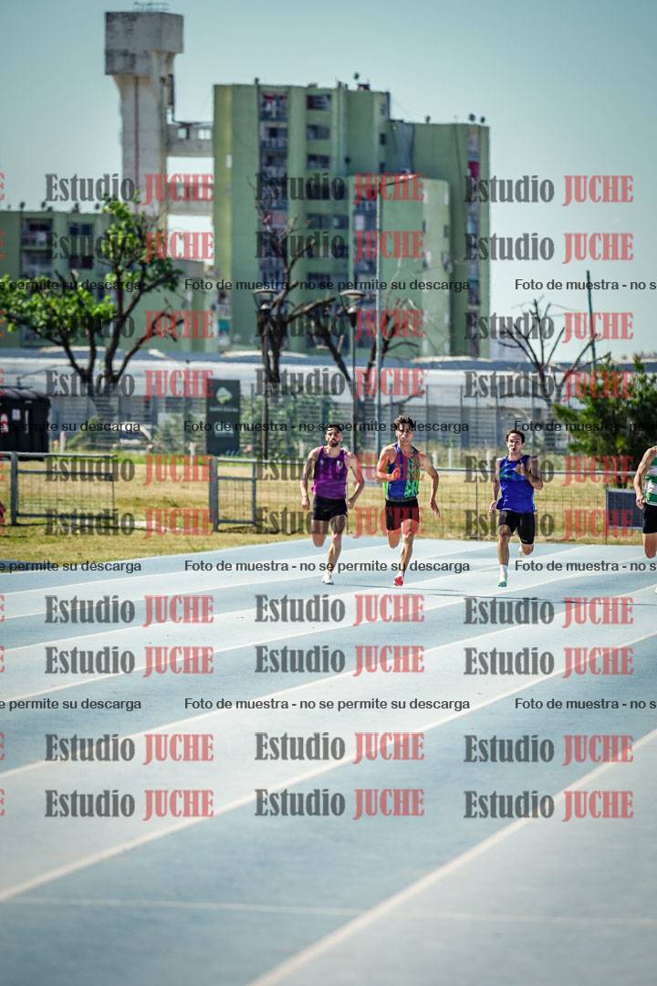Fotos de los 200 m llanos de varones