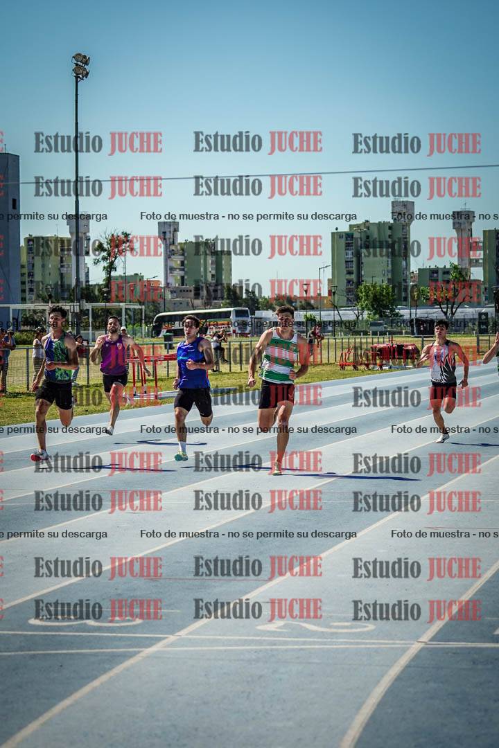 Fotos de los 200 m llanos de varones