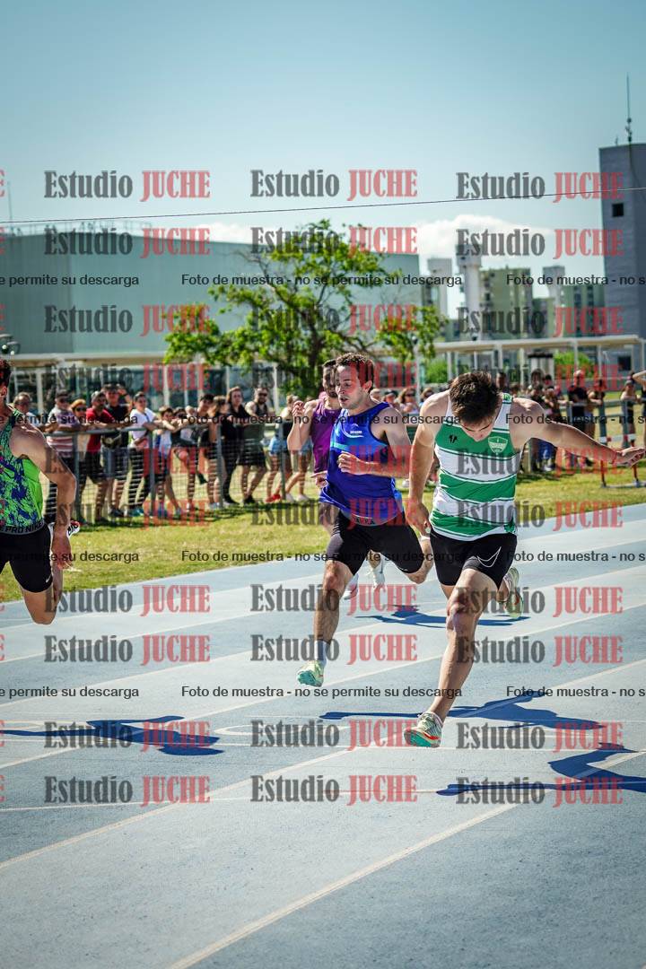 Fotos de los 200 m llanos de varones