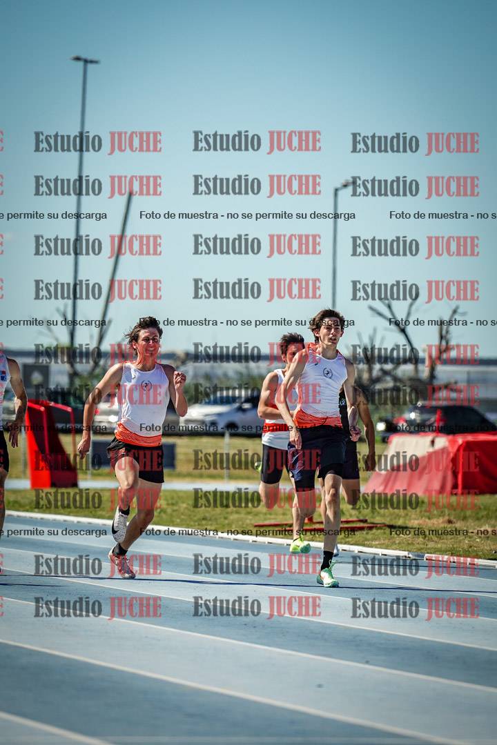 Fotos de los 200 m llanos de varones