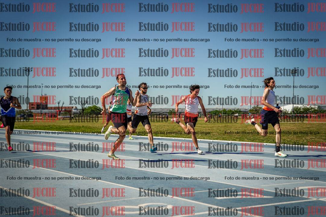 Fotos de los 200 m llanos de varones