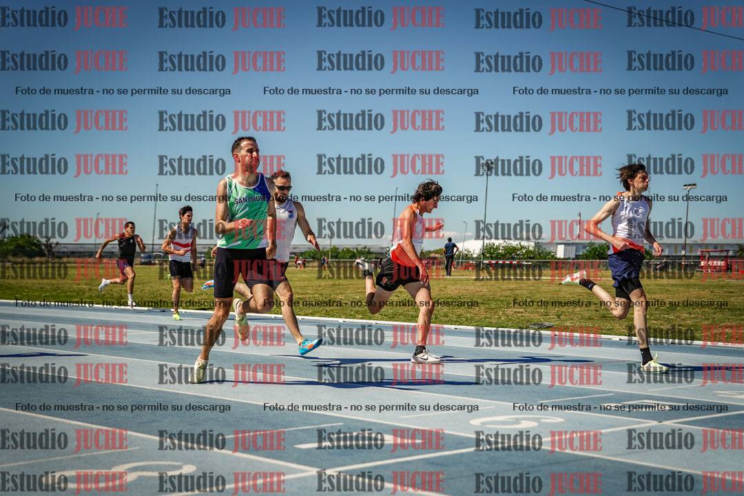 Fotos de los 200 m llanos de varones