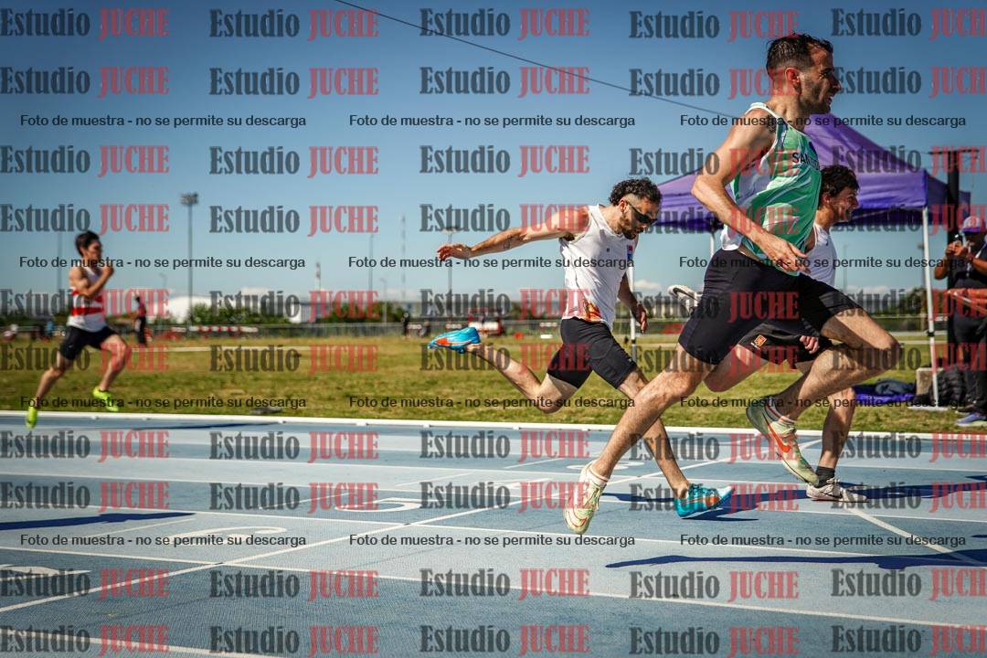 Fotos de los 200 m llanos de varones