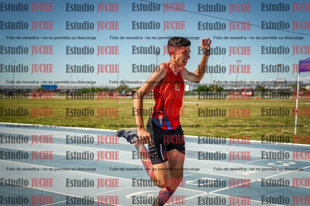 Fotos de los 200 m llanos de varones