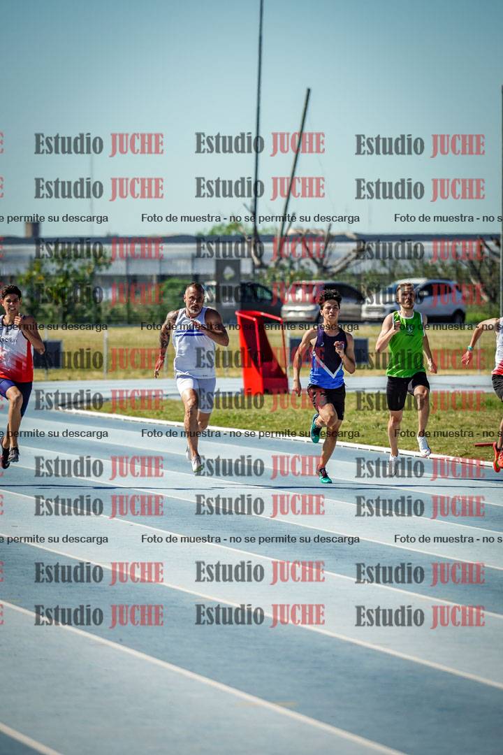 Fotos de los 200 m llanos de varones