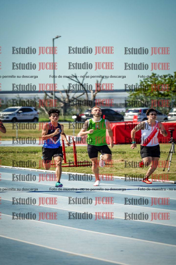 Fotos de los 200 m llanos de varones