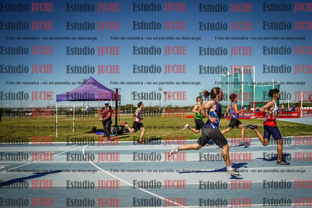 Fotos de los 200 m llanos de varones