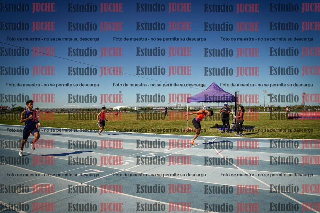 Fotos de los 200 m llanos de varones