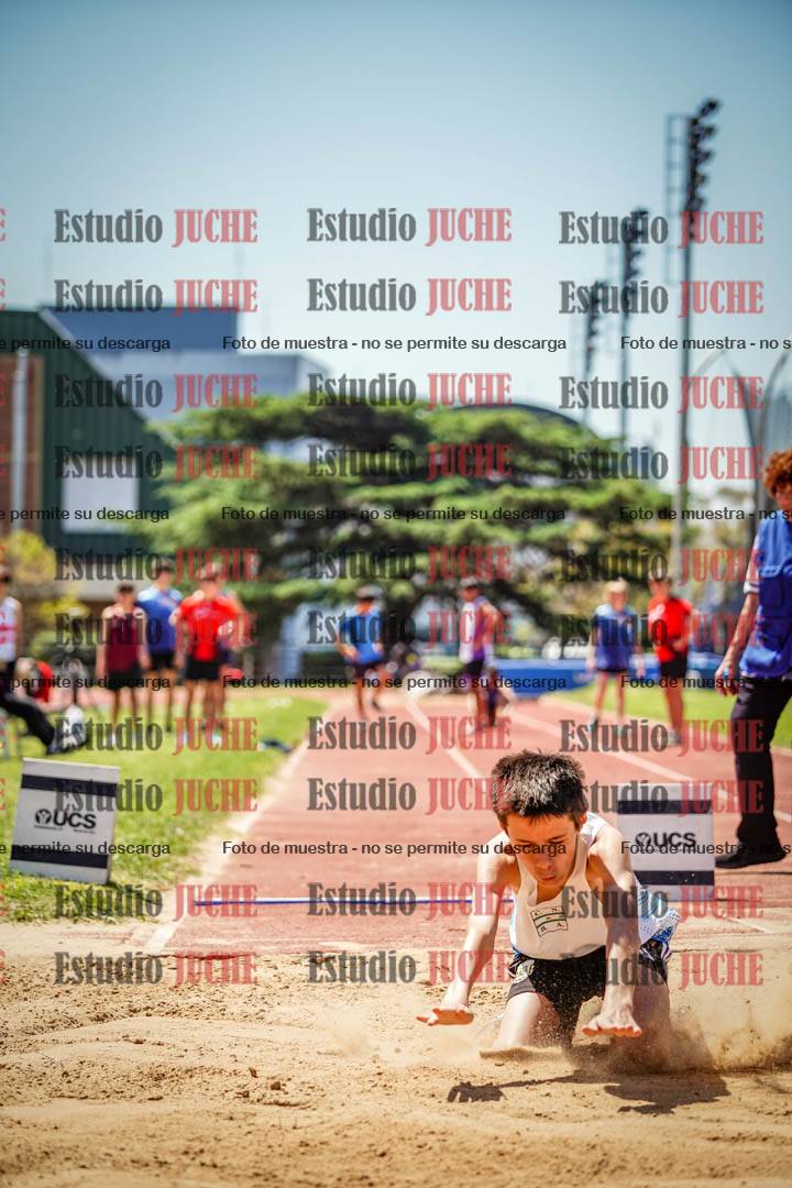 Fotos del salto en largo de varones - (incluye octatlón)