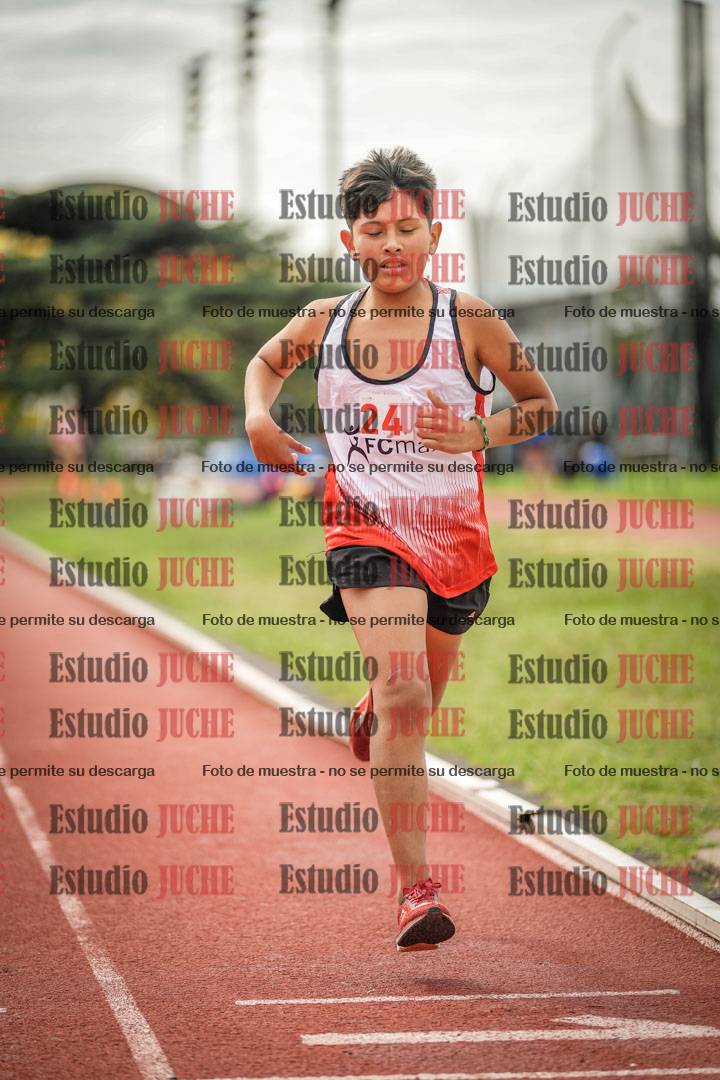 Fotos de los 600 m llanos de varones