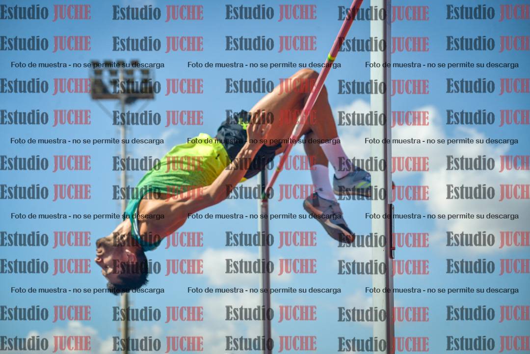 Fotos del salto en alto de varones