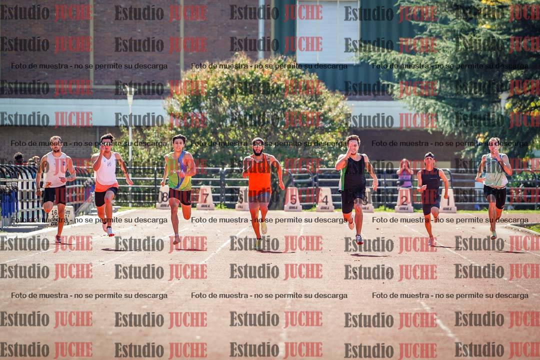 Fotos de los 200 m llanos de varones