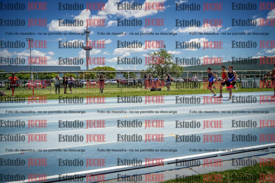 Fotos de los 100 m llanos de varones