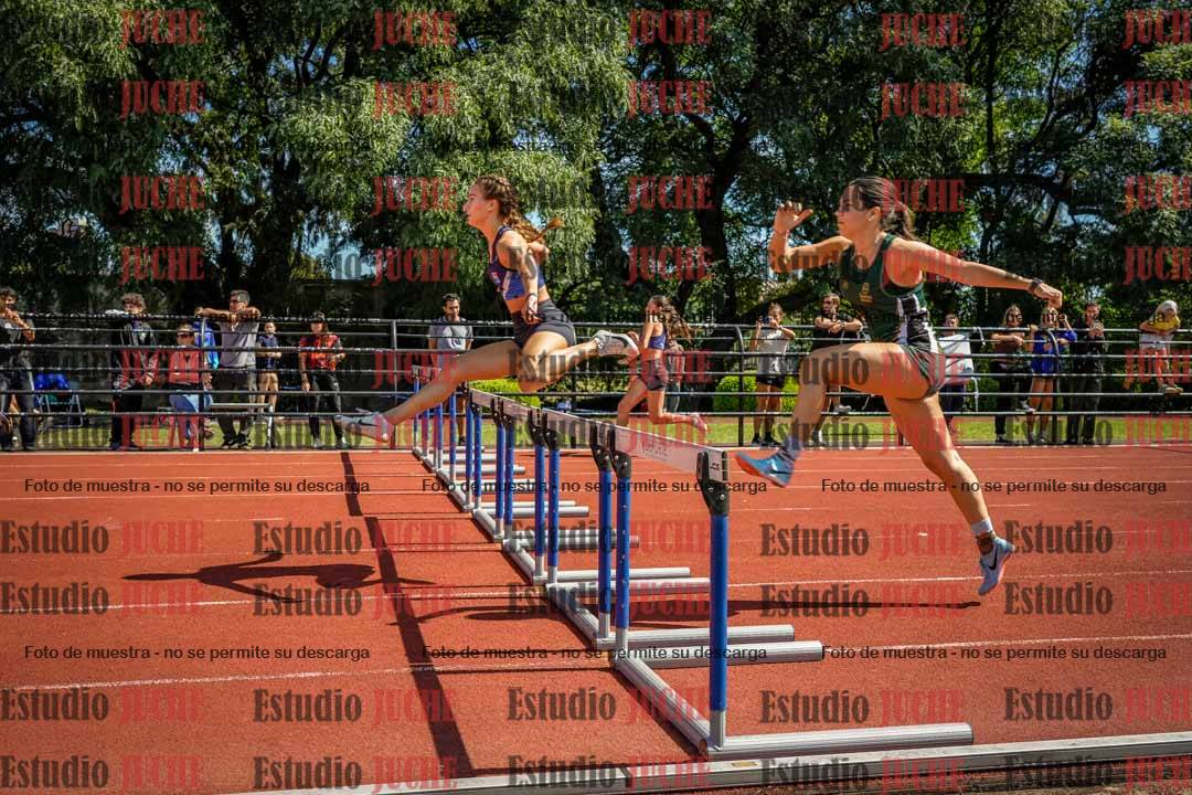 Fotos de los 100 m con vallas de mujeres