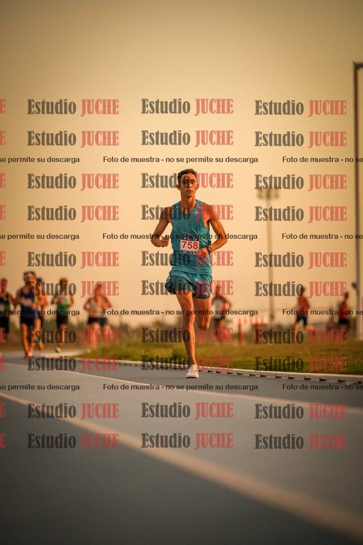 Fotos de los 3000 m llanos de varones