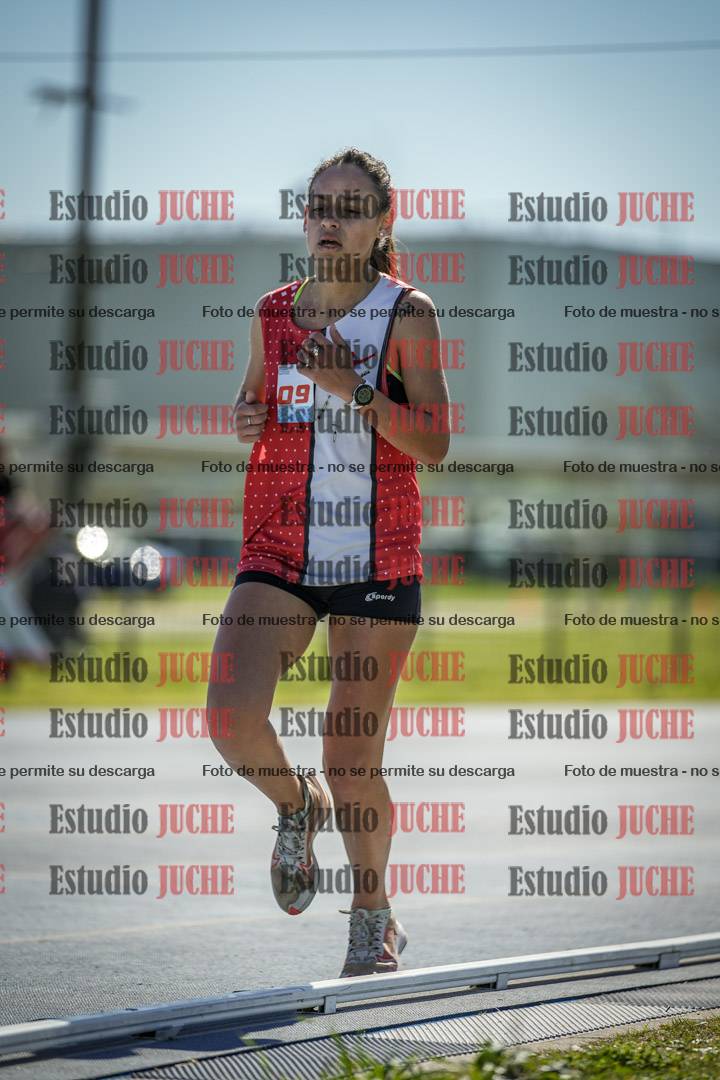 Fotos de los 5000 m llanos de mujeres y varones