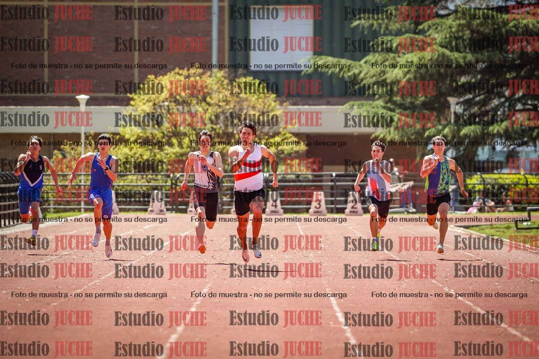 Fotos de los 200 m llanos de varones