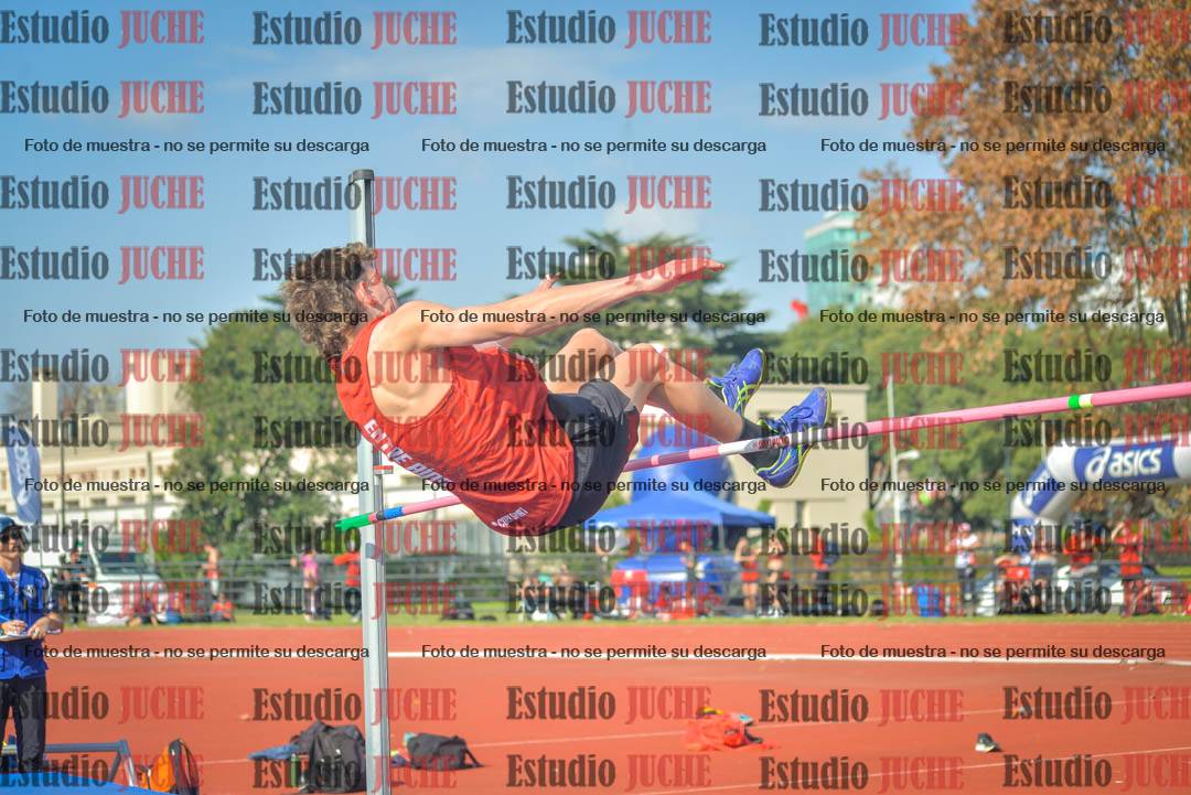 Fotos del salto en alto de varones