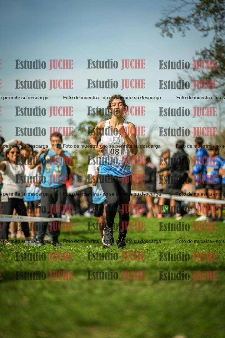 Fotos de la llegada del cross de 2000 m