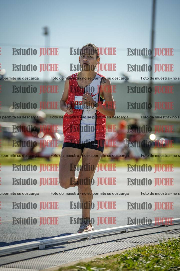 Fotos de los 5000 m llanos de mujeres y varones
