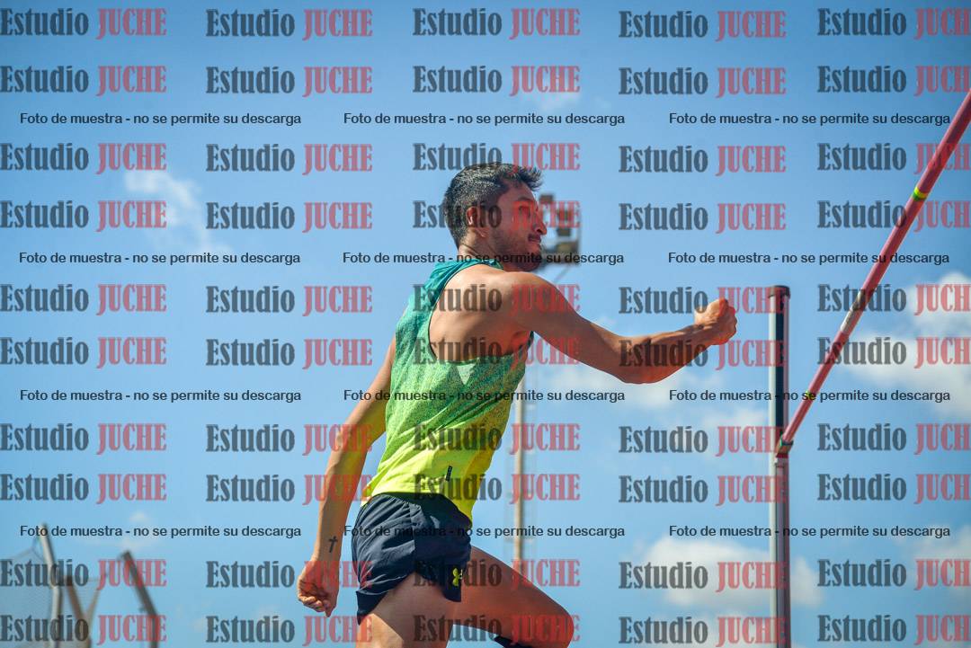 Fotos del salto en alto de varones