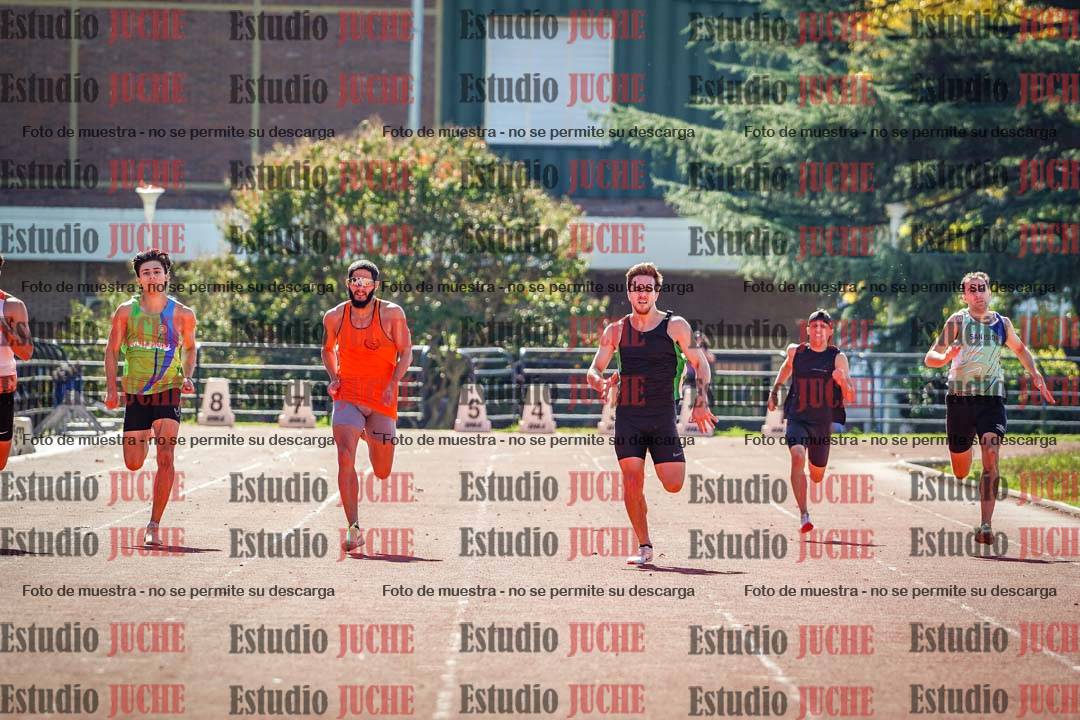 Fotos de los 200 m llanos de varones