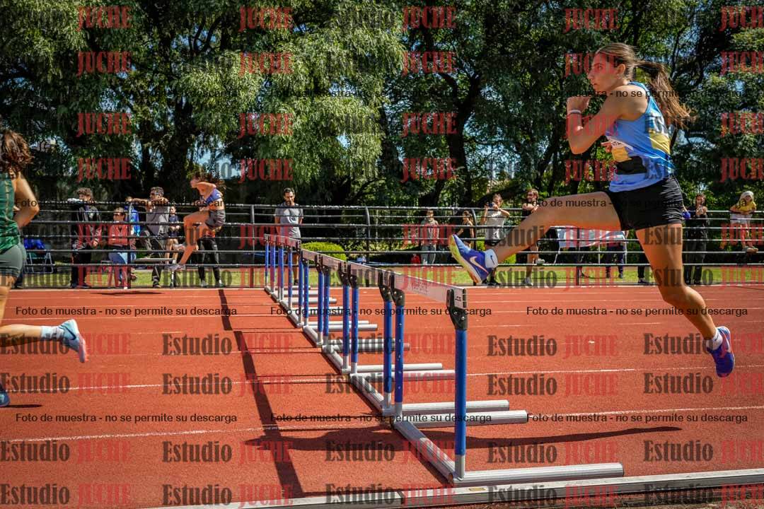 Fotos de los 100 m con vallas de mujeres