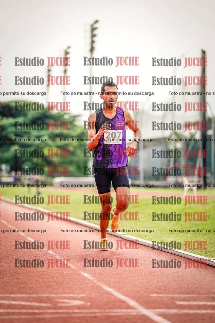 Fotos de los 3000 m llanos de varones