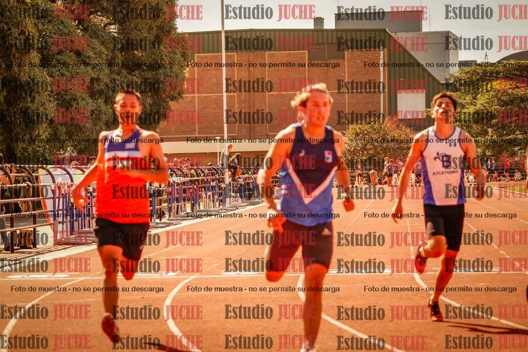 Fotos de los 100 m llanos de varones