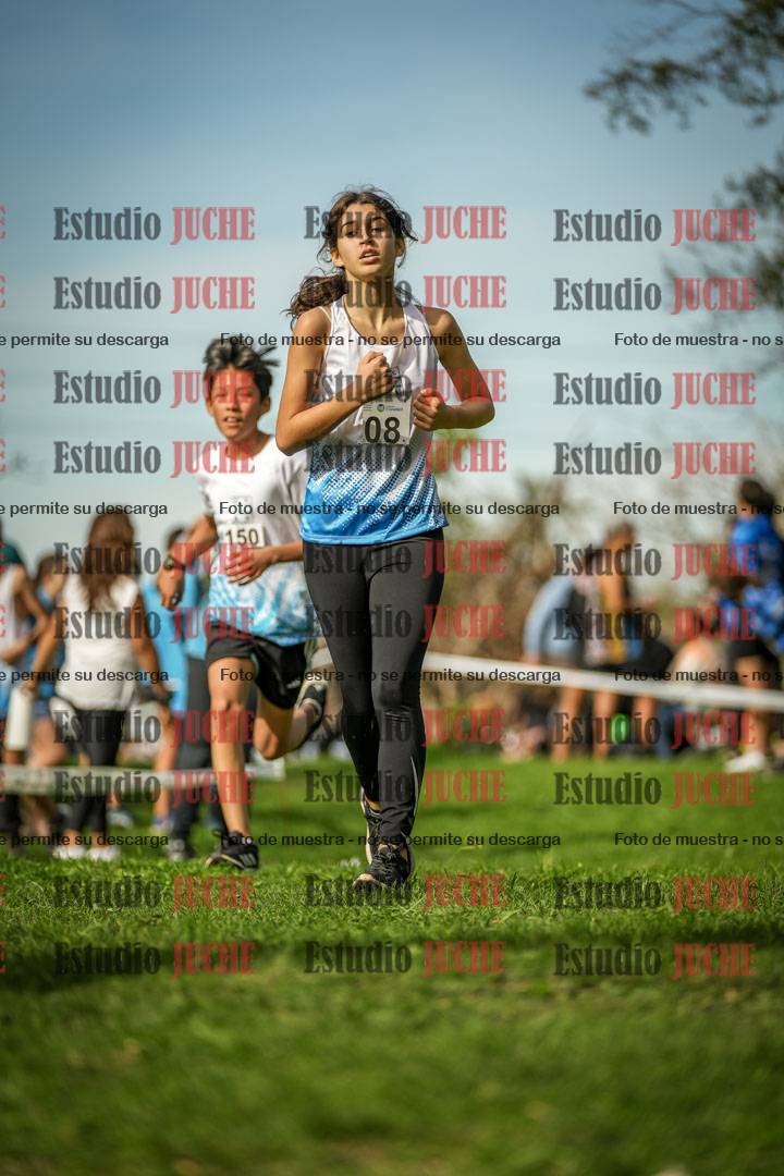 Fotos de la llegada del cross de 2000 m