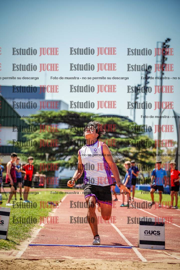 Fotos del salto en largo de varones - (incluye octatlón)