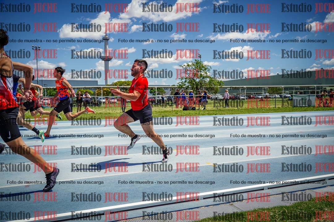 Fotos de los 100 m llanos de varones