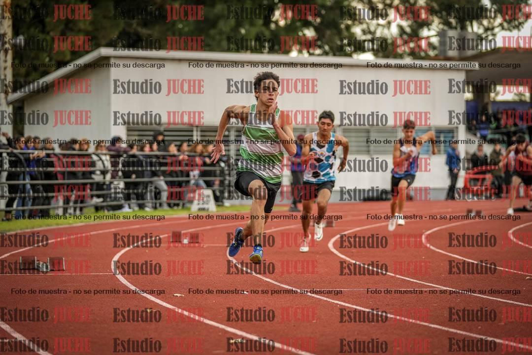 Fotos de los 400 m llanos de varones