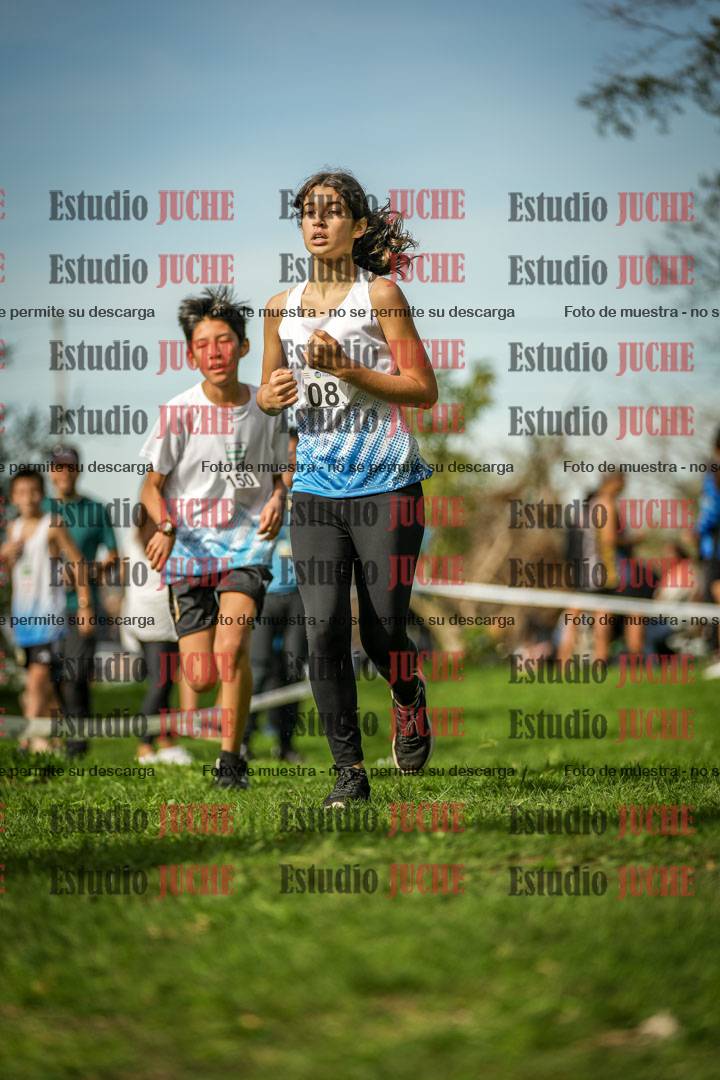 Fotos de la llegada del cross de 2000 m