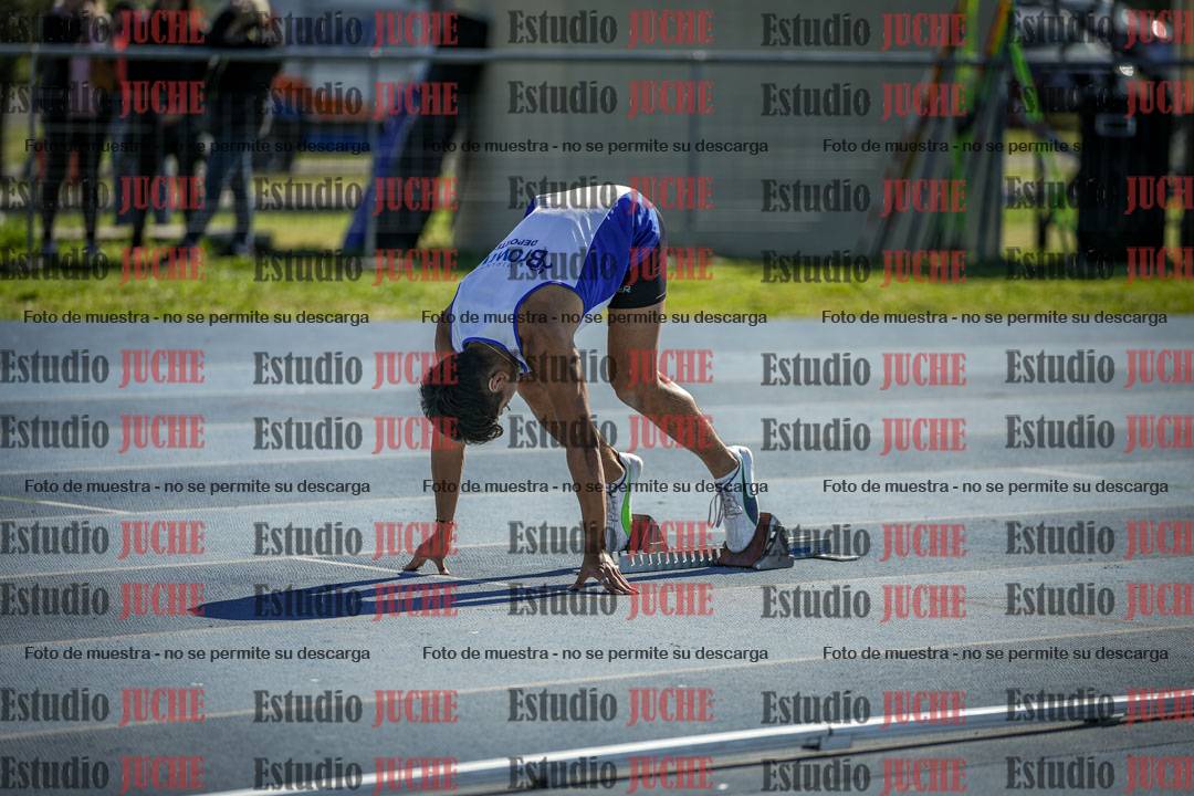 Fotos de los 400 m llanos de varones
