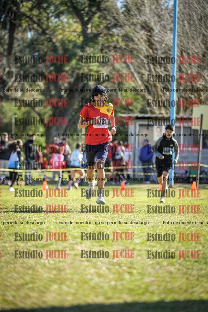 Fotos de la llegada del cross de 2000 m