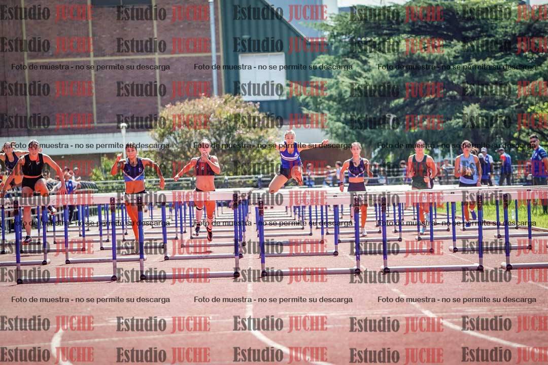 Fotos de los 100 m con vallas de mujeres