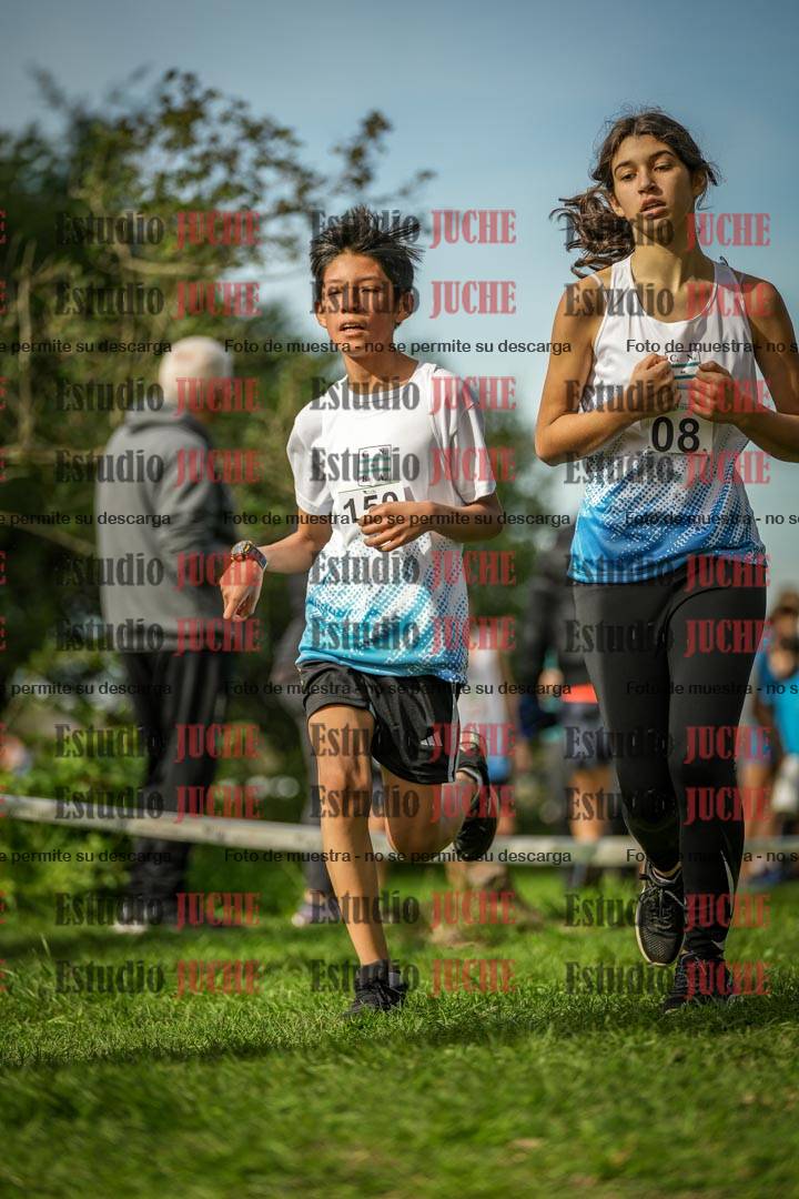 Fotos de la llegada del cross de 2000 m