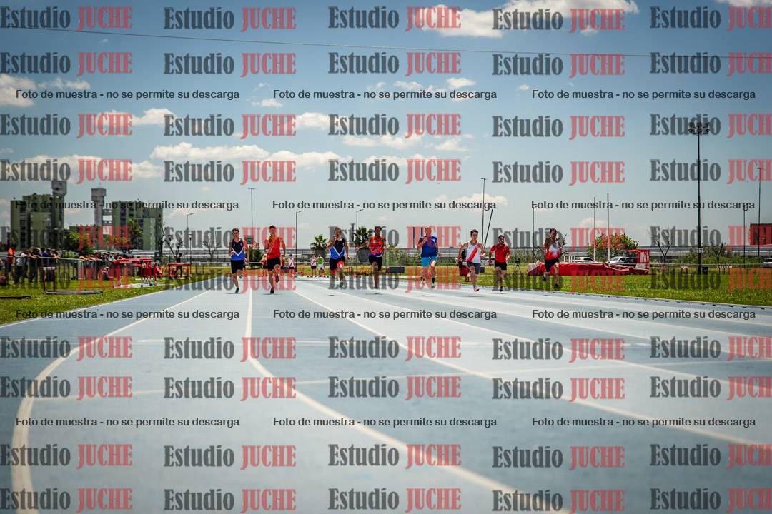 Fotos de los 100 m llanos de varones