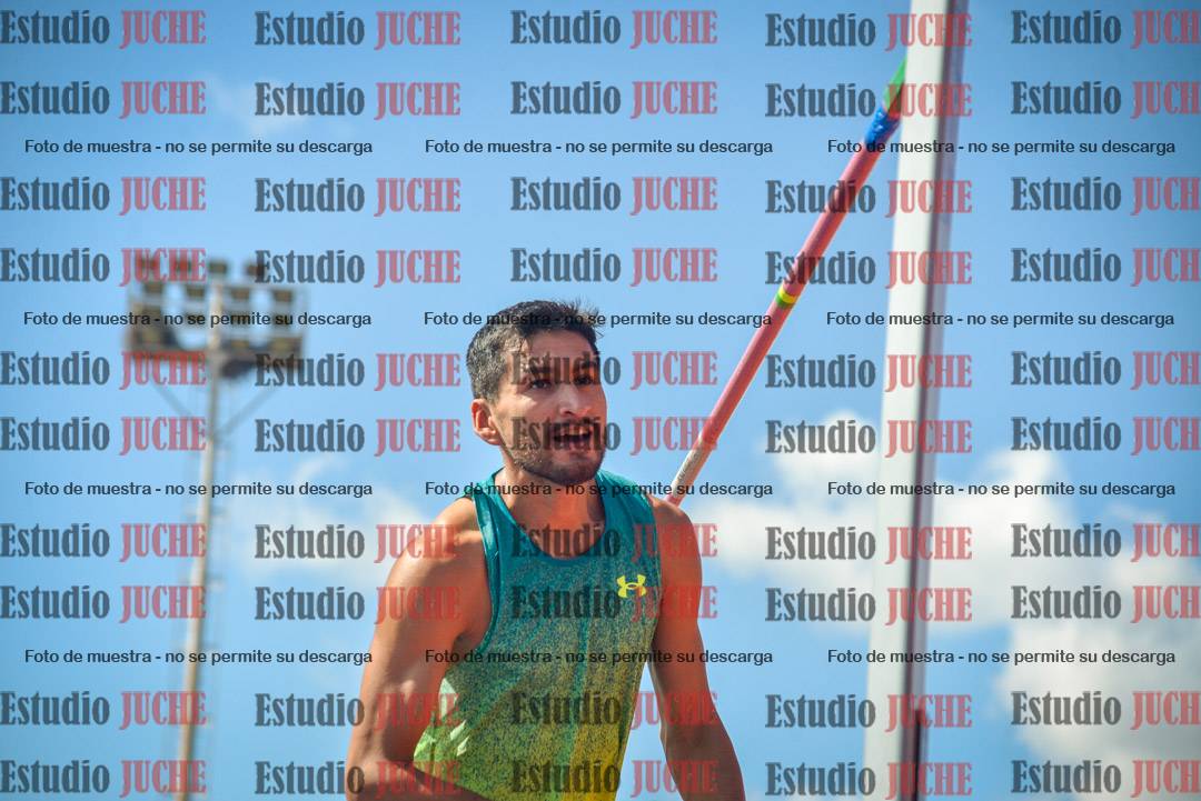 Fotos del salto en alto de varones