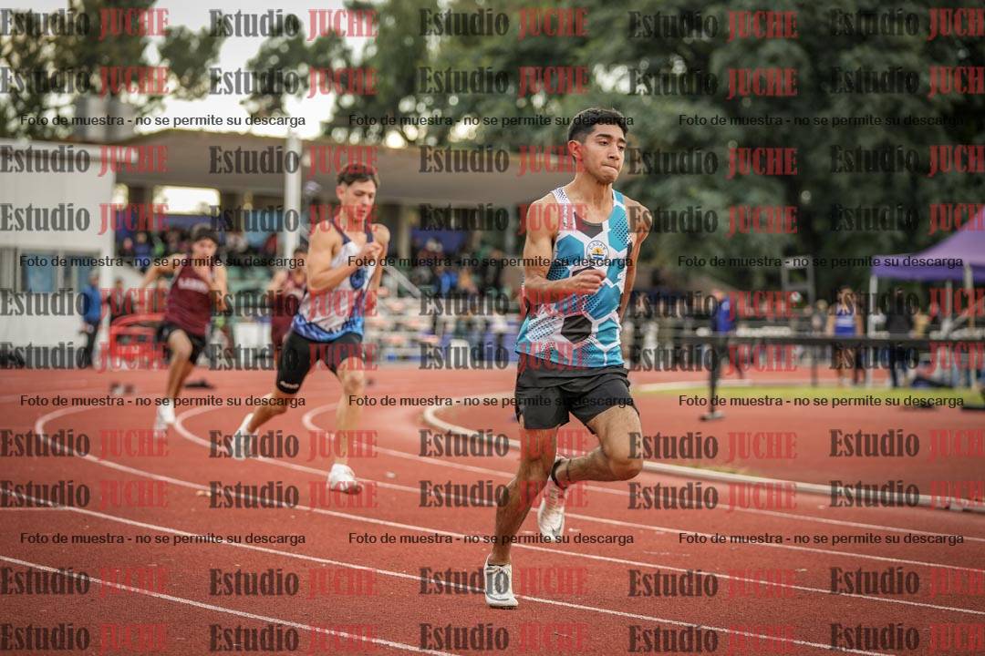 Fotos de los 400 m llanos de varones