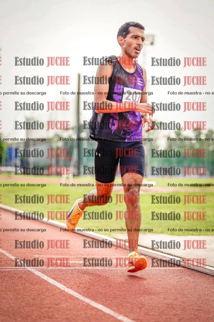 Fotos de los 3000 m llanos de varones