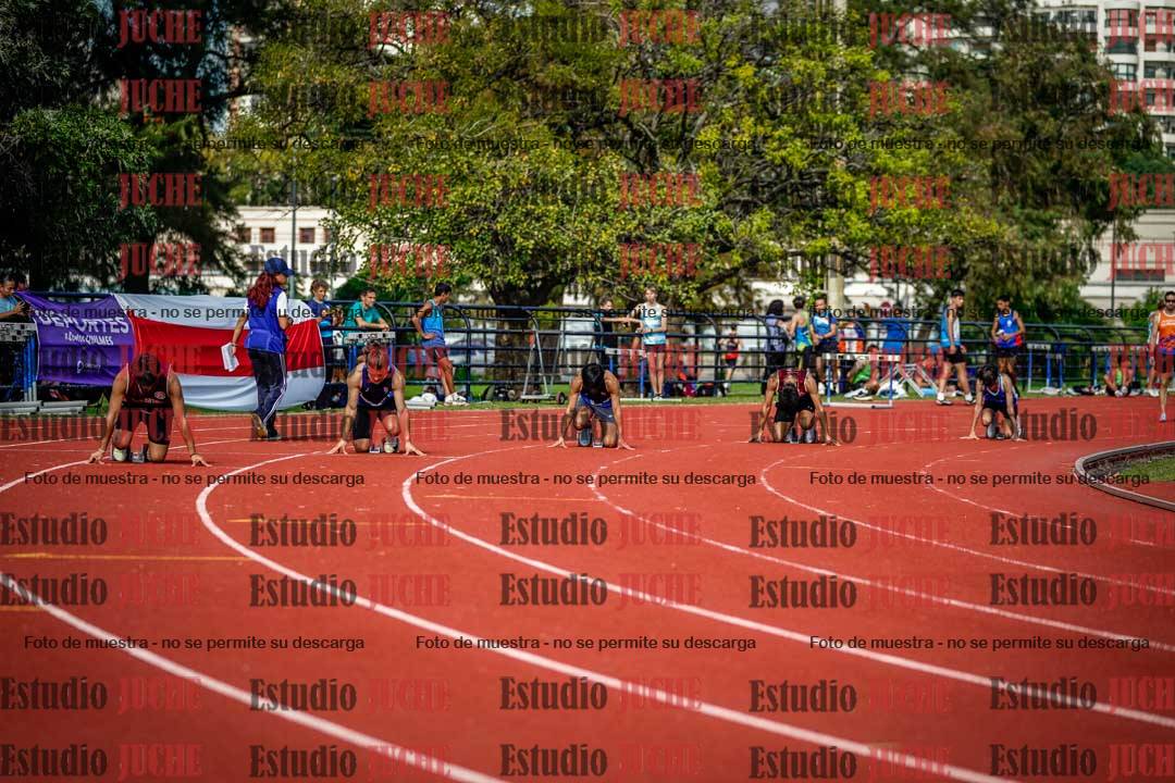 Fotos de los 200 m llanos de varones